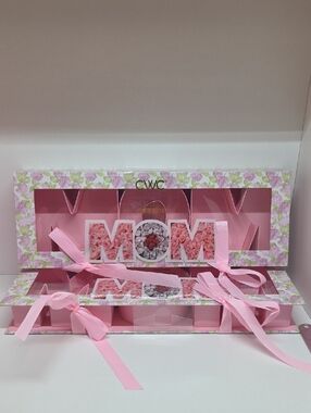 CWC Pink "MOM" Floral Gift Box - Home Holiday